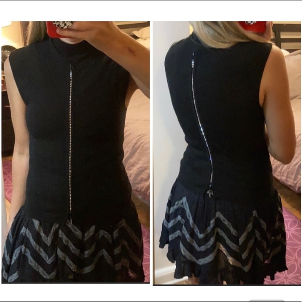 Vintage Wayne Rogers Sleeveless mock neck Rhinestone Zipper knit sweater Top M